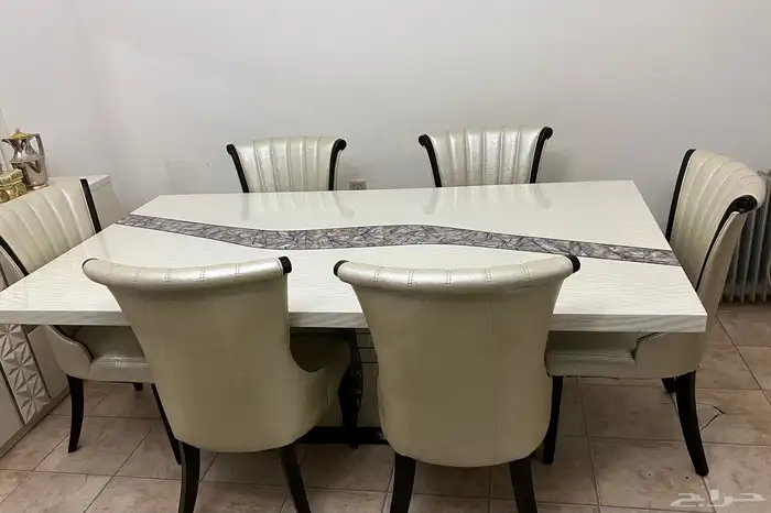 طاولة طعام و بوفيه 4