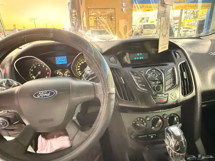 سيارة فورد فوكس للبيع 12