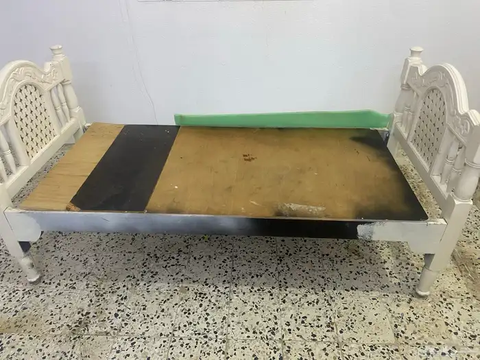 4 كراسي ابيض طقم نظيف 1