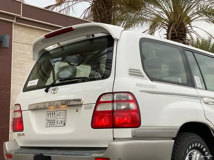 جيب لاندكروزر قير عادي مخزن تم البيع 5