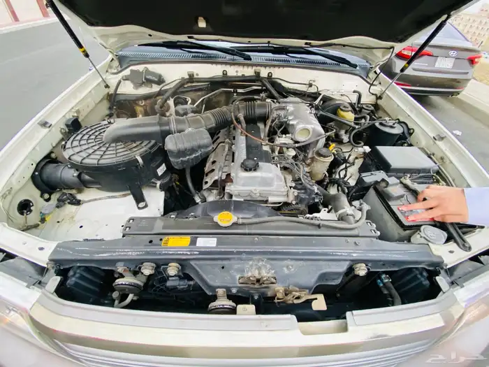 جيب لاندكروزر قير عادي مخزن تم البيع 62