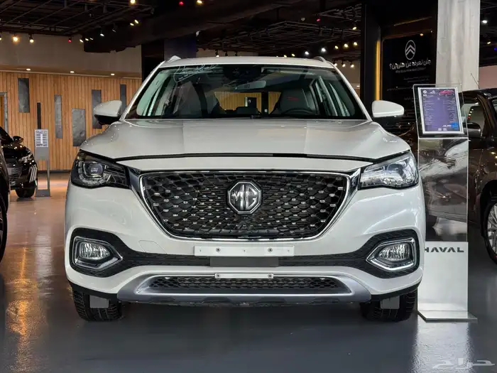 MG HS LUXURY 2023 أقوى عرض وأقل سعر 0