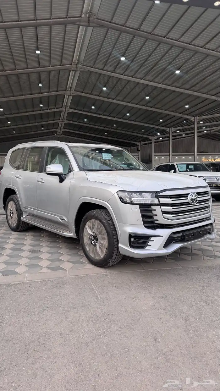 لاندكروزر - GXR-S - بنزين - سعودي - 2025 2