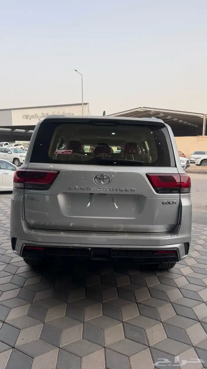 لاندكروزر - GXR-S - بنزين - سعودي - 2025 8