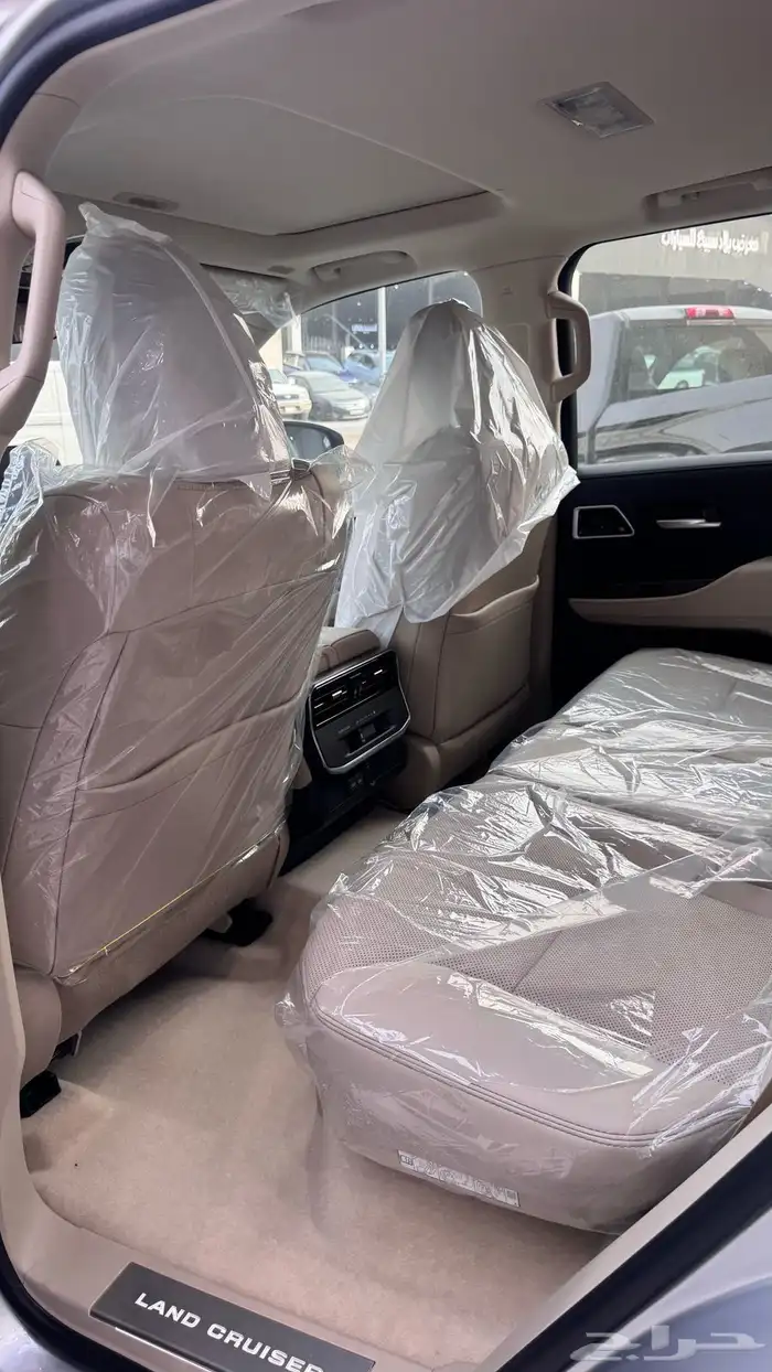 لاندكروزر - GXR-S - بنزين - سعودي - 2025 4