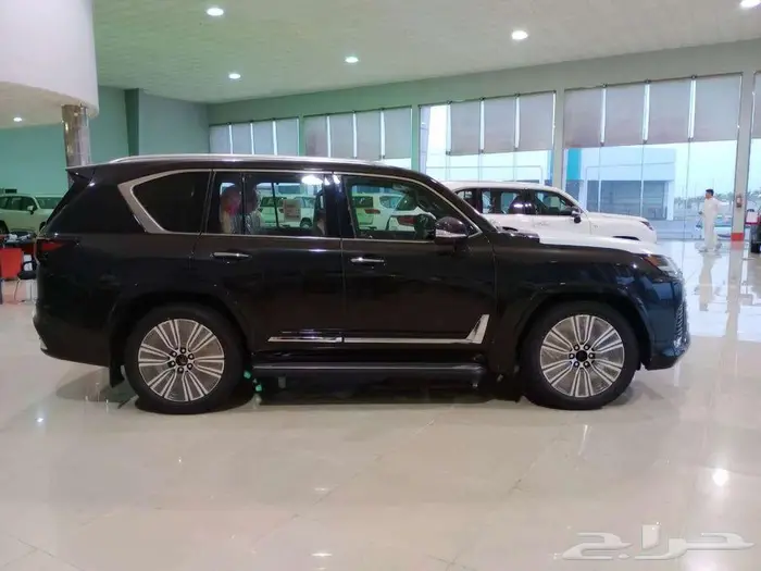 وارد اليحيى لكزس LX600 BB رادار جلد جملي 2025 اسود 5