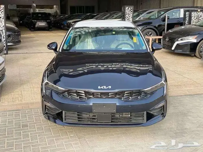 كيا K5 2025 ستاندر مطور ( اسود ) 1