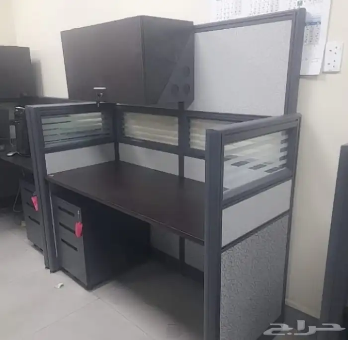 وحدات عمل بارتشن ورك ستيشن ثنائي ورباعي و كراسي مكتبي مريح 10