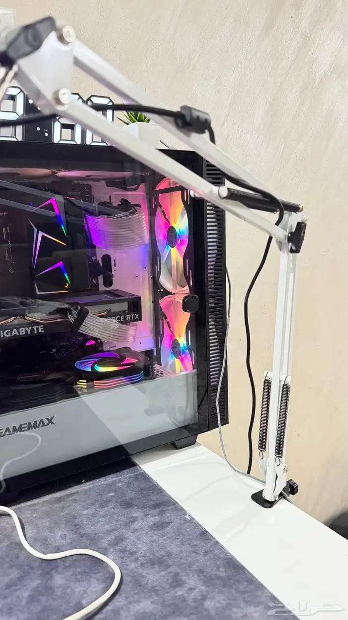 مايك هايبر اكس 1