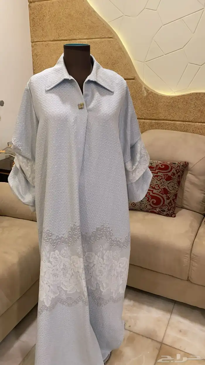 ملابس وشنط ماركات 21