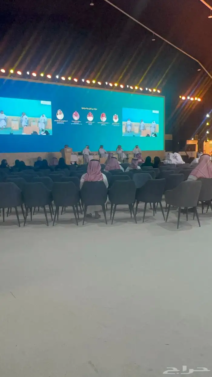 لتنظيم المعارض والمؤتمرات 3