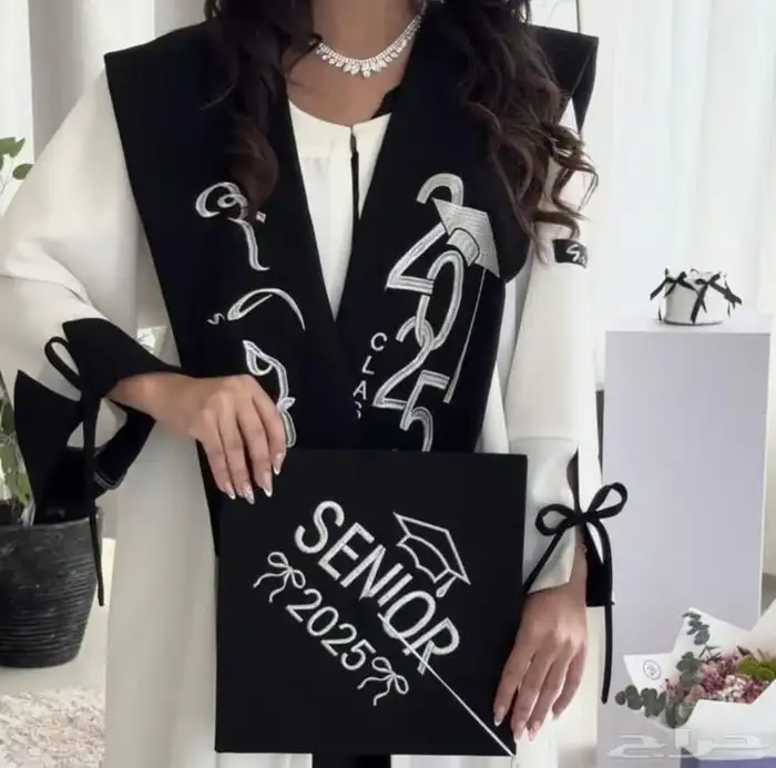 أطقم رجاليه مع وشاح التخرج. 9