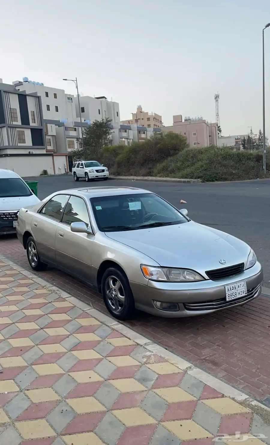 لكزسes300 موديل2000 3