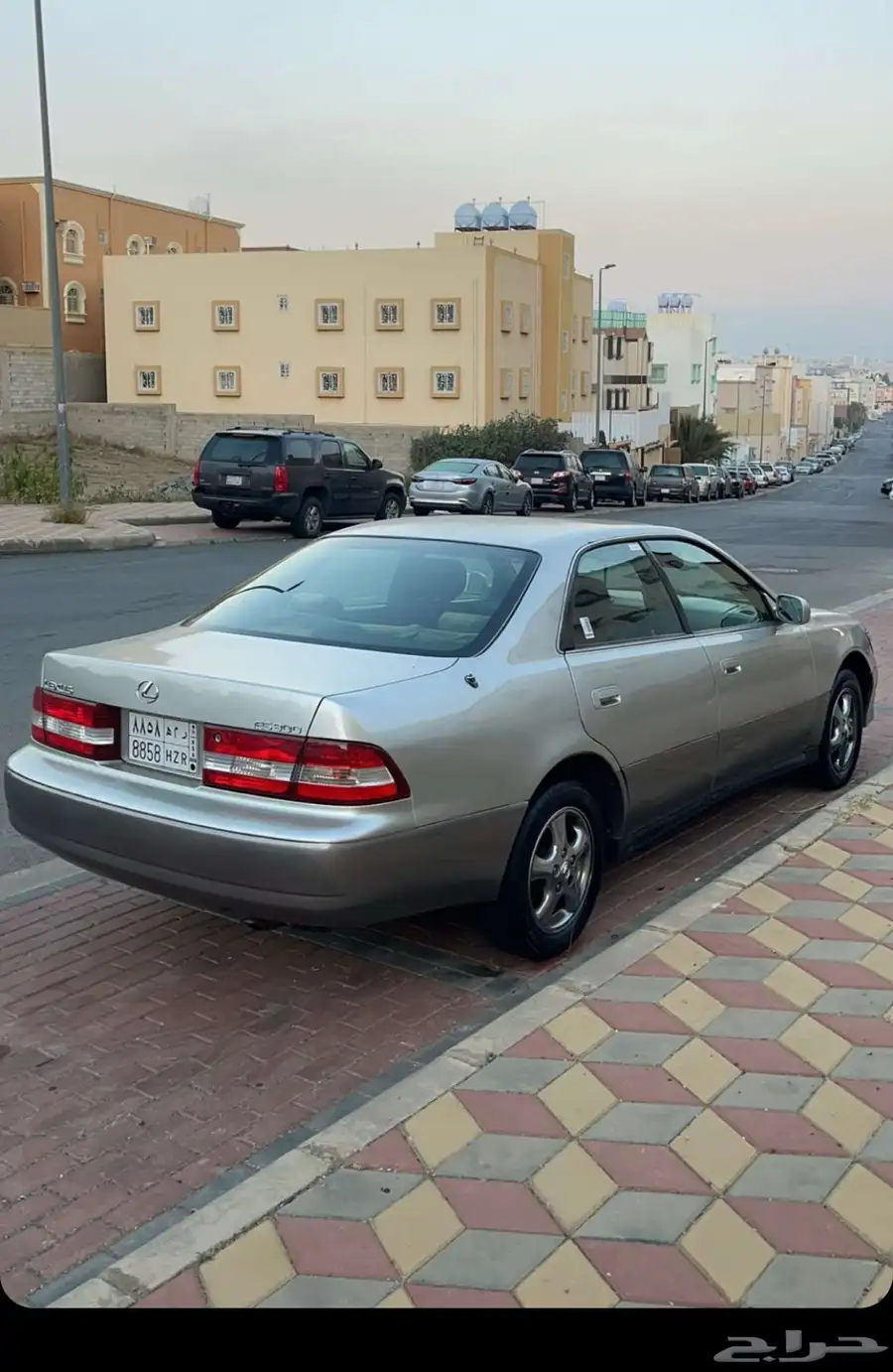 لكزسes300 موديل2000 0