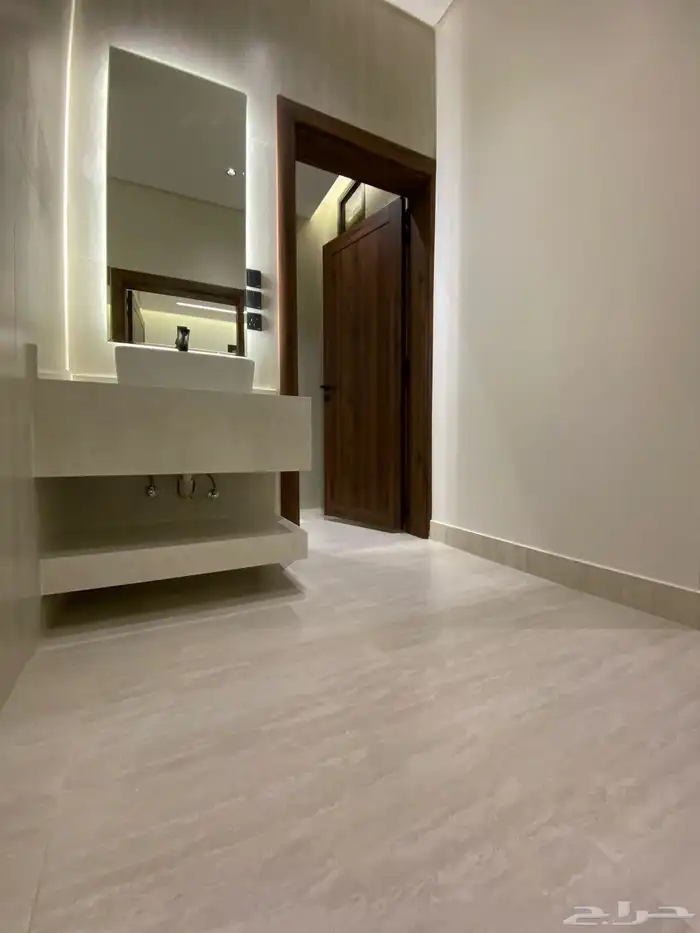 شقق تشطيبات فاخره حي المحاله 18