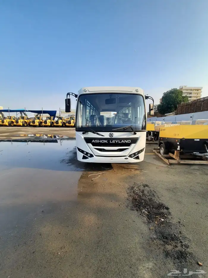 باص اشوك ليلاند 33 راكب 2026 1