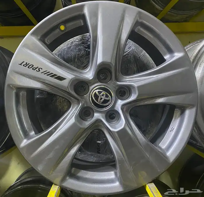 جنوط تويوتا رافور موديل 2020 مقاس 17 اصلي وكاله 2