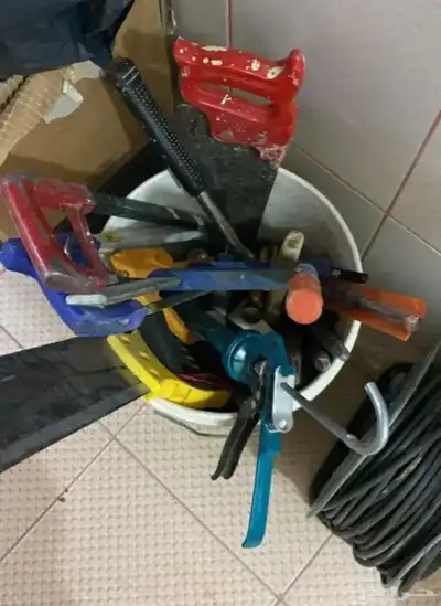 عدة ورشة متفرقة 0