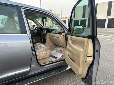 الكززLX570 2009 19