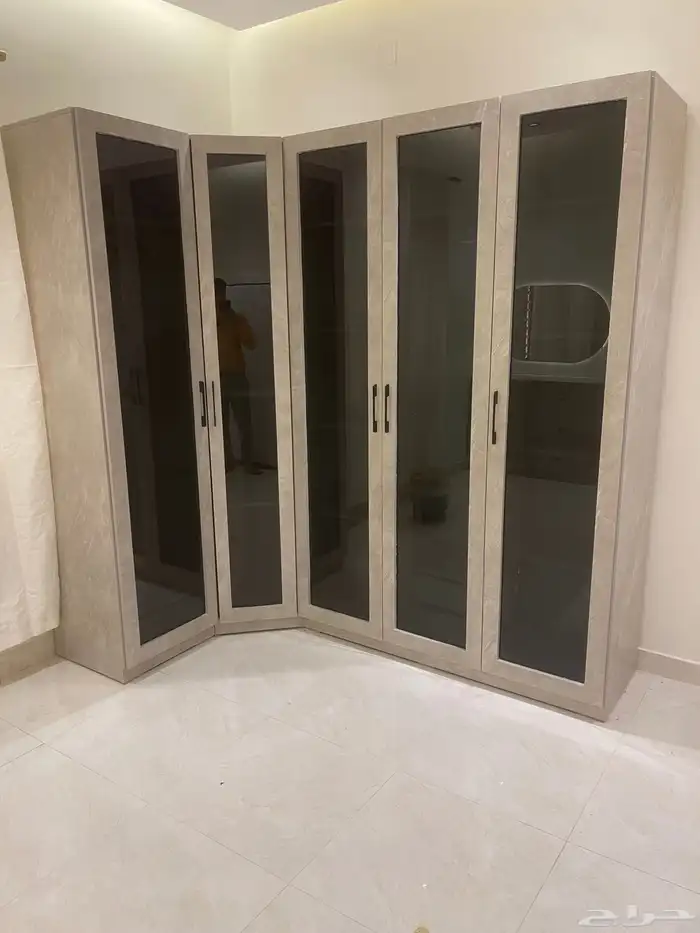 تفصيل غرف نوم تركيب ديكورات الخشبية 1