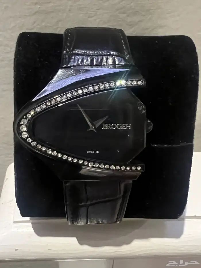 ساعه نسائيه 4