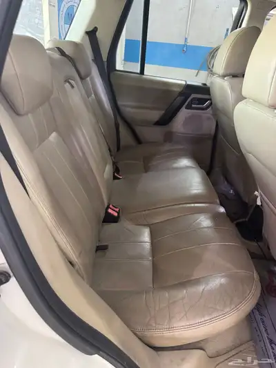 لاند روفر LR2 13