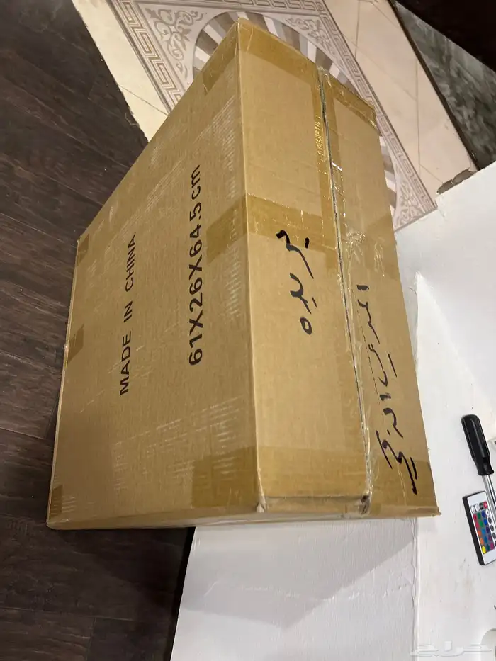 للبيع فقاسة 98بيضه جديده بكرتونه لم تفتح 0