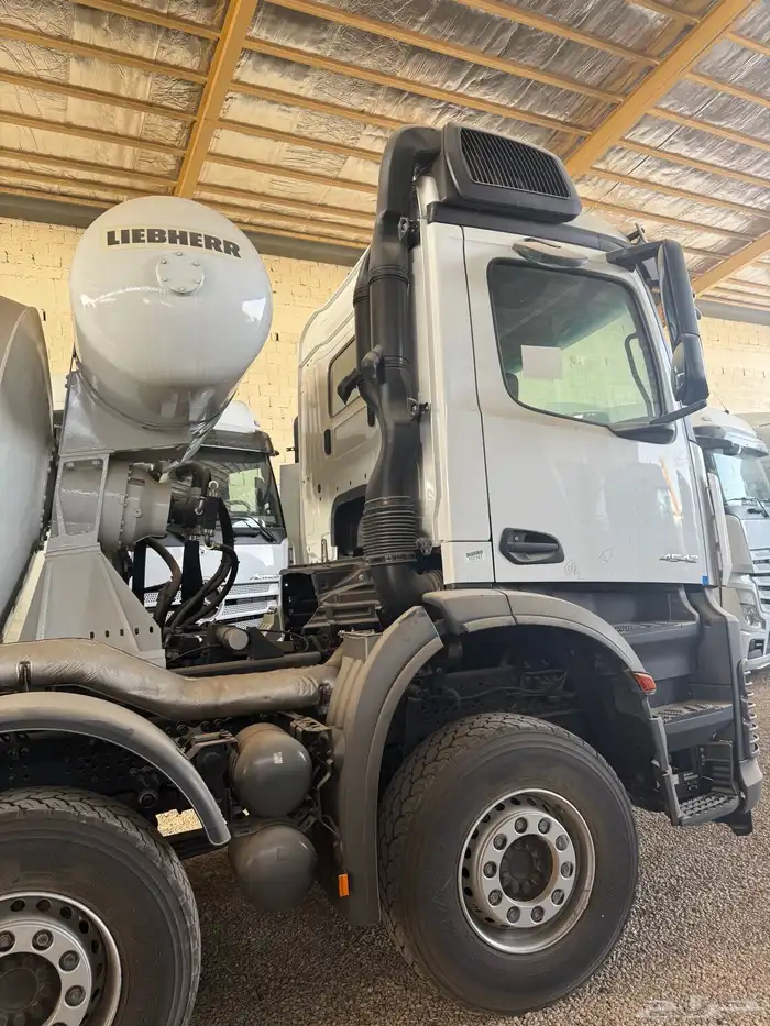 مرسيدس اكتروس4542 خلاطة خرسانة جديد euro 3 6