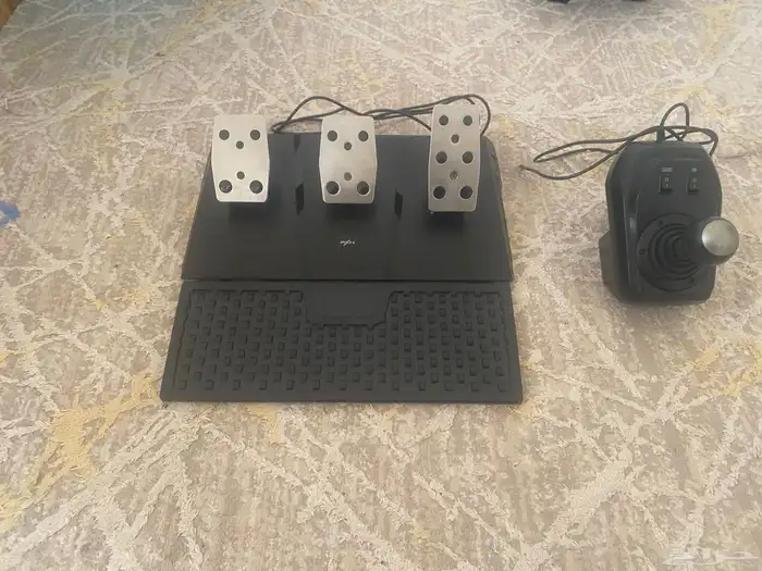 عجلة قيادة 1