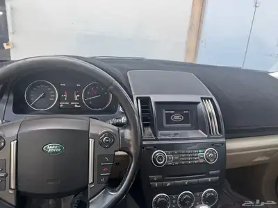 لاند روفر LR2 2