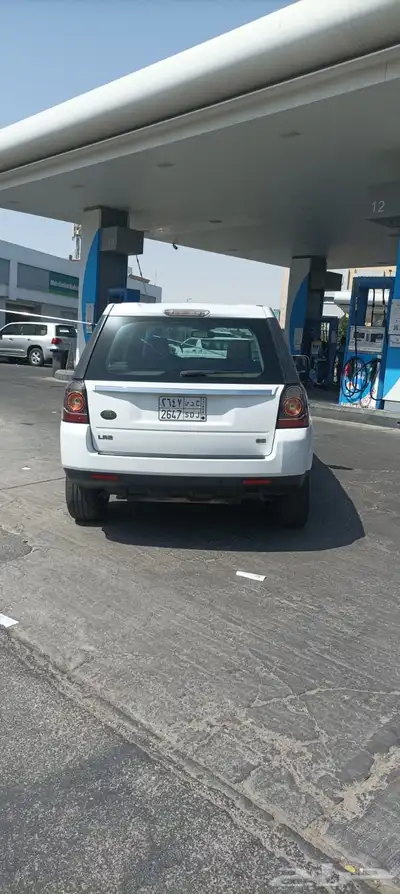 لاند روفر LR2 9