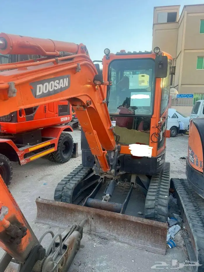 بوكلين صغير ميني 3.5 طن mini excavator 3.5t available 0
