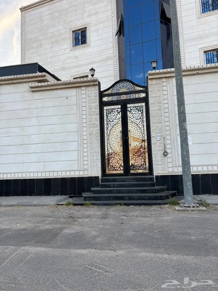 ورشة حدادة لجميع اعمال الحدادة قرميد ابواب شبابيك سواتر 1