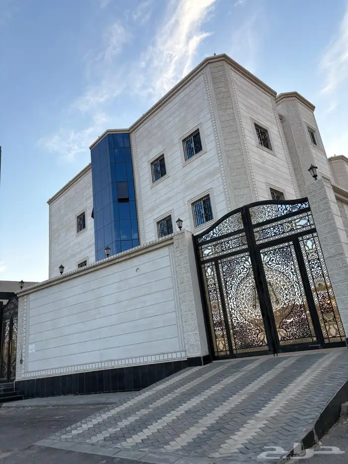 ورشة حدادة لجميع اعمال الحدادة قرميد ابواب شبابيك سواتر 12