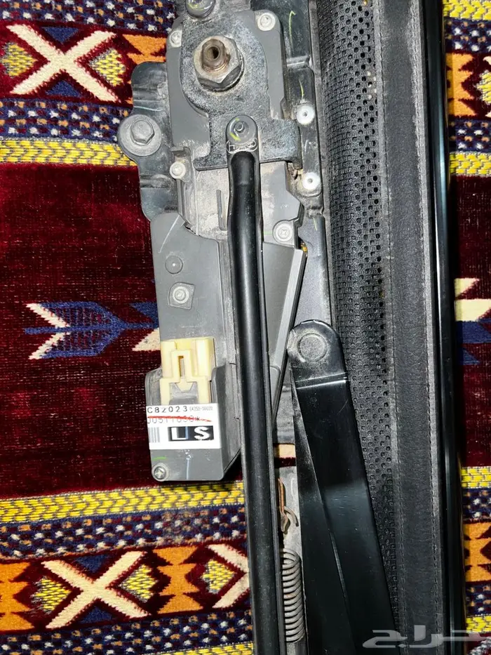 ستارة خلفية لكزسLS460 0