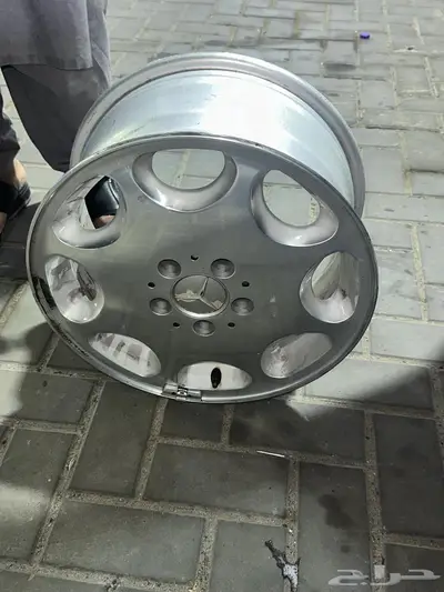 جنوط مرسيدس للبيع اطقم مختلفه 4