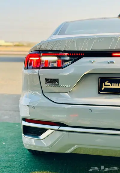 فورد توريس تيتانيوم موديل 2025 1