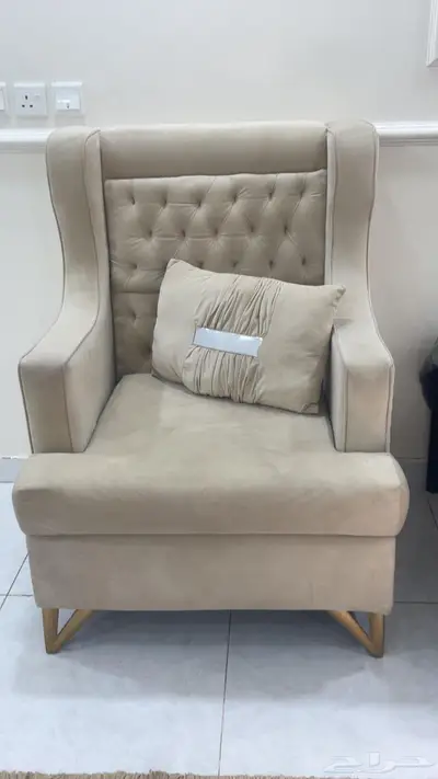 أثاث للبيع كنب وطاولات وجلسه ترضيه بستاره 0