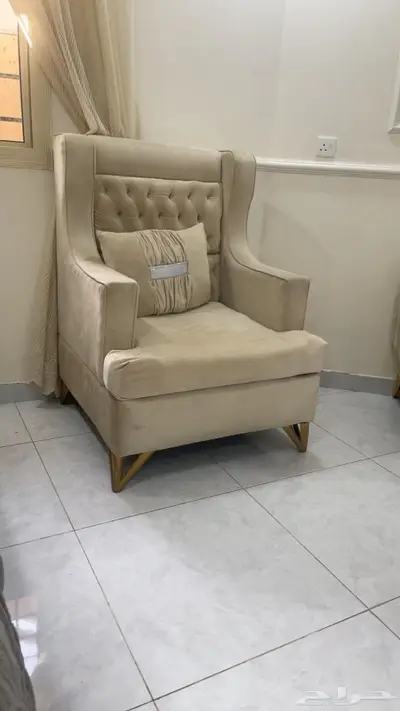 أثاث للبيع كنب وطاولات وجلسه ترضيه بستاره 1