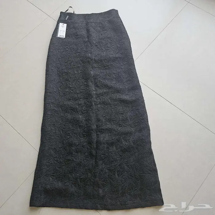 تنانير نسائية جديدة لونها أسود 1