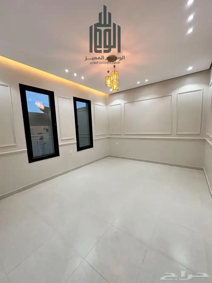 للبيع فلل نص أرض حي الاخضر 10