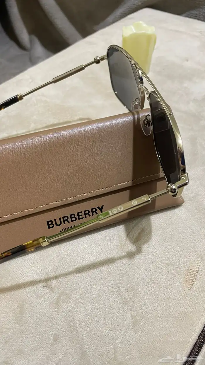 نظارات BURBERRY LONDON ثقيلة وفخمة 3