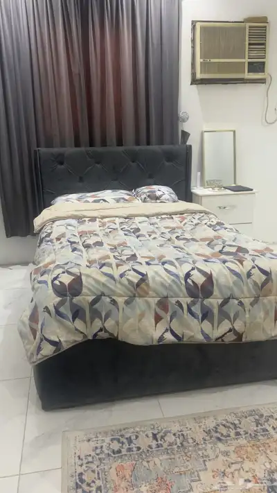 غرفه نوم للبيع سرير نفر ونص وتسريحه لد 0