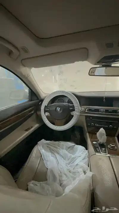 بي ام 730 تشليح لوحات دبي 10