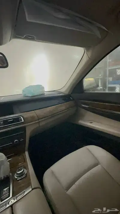 بي ام 730 تشليح لوحات دبي 12