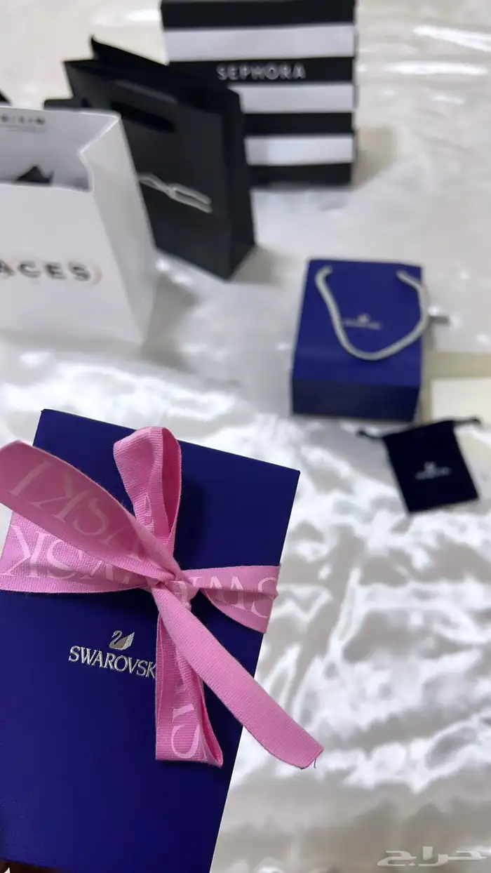 عقد سوار فسكي 0