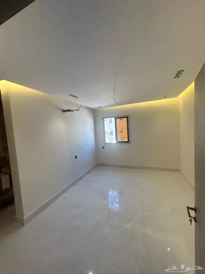 شقق وروفات جديده للبيع بحي السلامه تقبل البنوووك 11