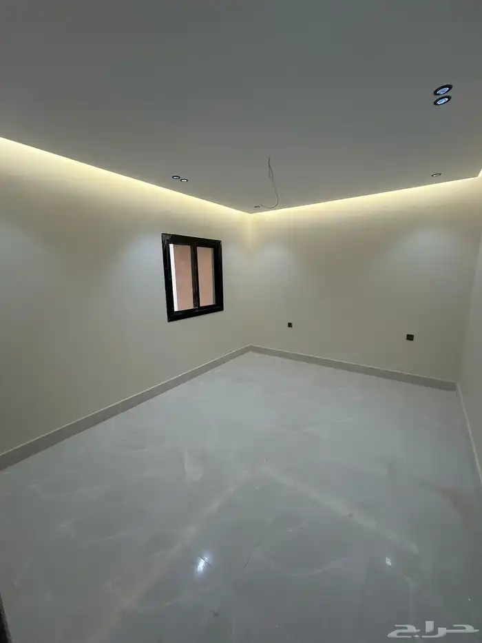 شقق وروفات جديده للبيع بحي السلامه تقبل البنوووك 7