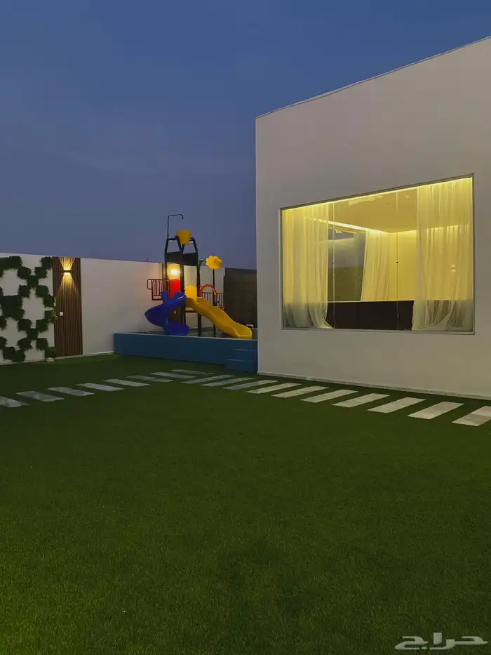 استراحة في الحمراء للبيع 3