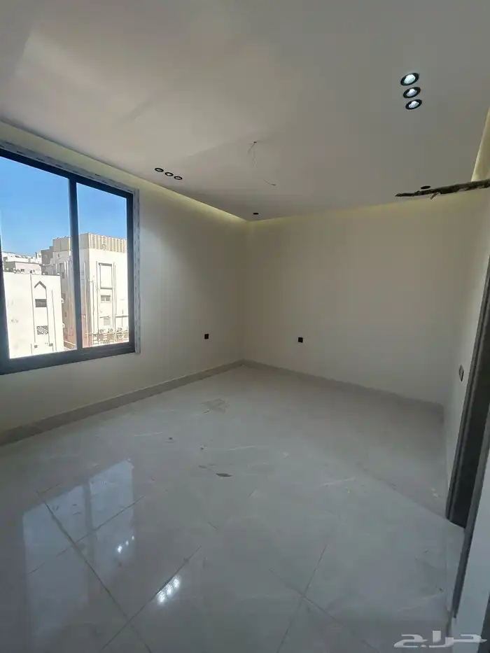 شقق وروفات جديده للبيع بحي السلامه تقبل البنوووك 3